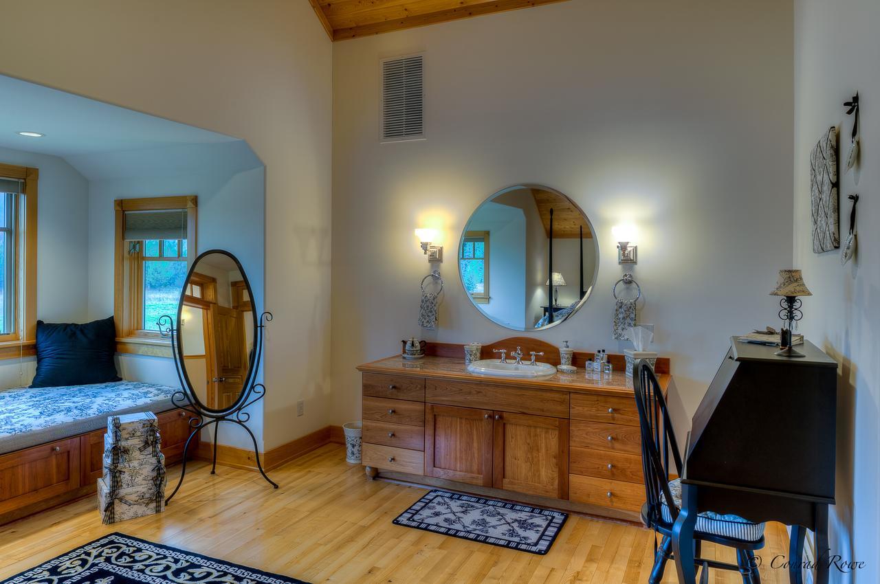 The Lodge At Trout Creek Bed And Breakfast Exteriér fotografie