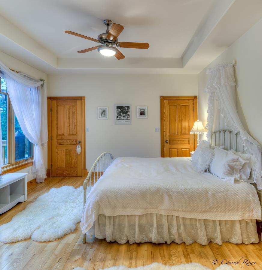 The Lodge At Trout Creek Bed And Breakfast Exteriér fotografie