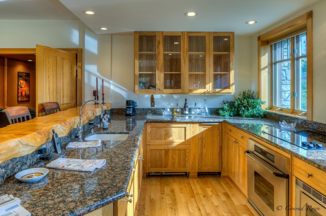 The Lodge At Trout Creek Bed And Breakfast Exteriér fotografie