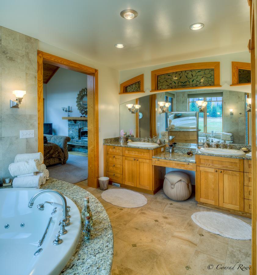 The Lodge At Trout Creek Bed And Breakfast Exteriér fotografie