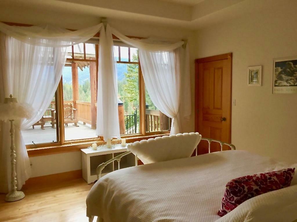 The Lodge At Trout Creek Bed And Breakfast Exteriér fotografie